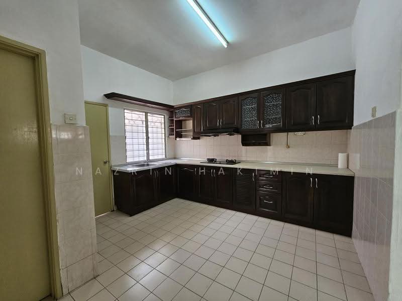 2-storey Terraced House for Sale in Desa Coalfields (Sungai Buloh) - Nazrin Hakimin - PropertyGuru.com.my