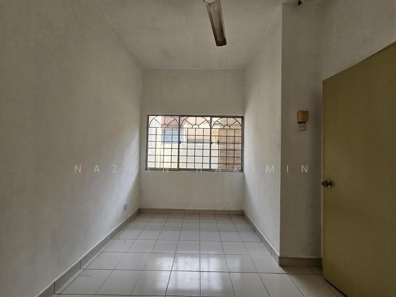 2-storey Terraced House for Sale in Desa Coalfields (Sungai Buloh) - Nazrin Hakimin - PropertyGuru.com.my