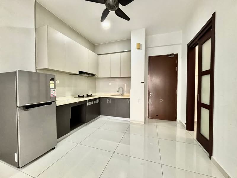 Condominium for Rent at Bay Point @ Country Garden Danga Bay - Ellen Yeap - Kitchen - PropertyGuru.com.my
