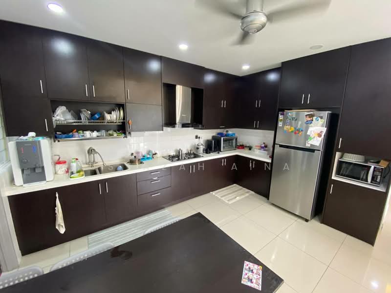 Kondominium untuk Dijual di Dwiputra Residences - Ustazah Aina - Kitchen - PropertyGuru.com.my