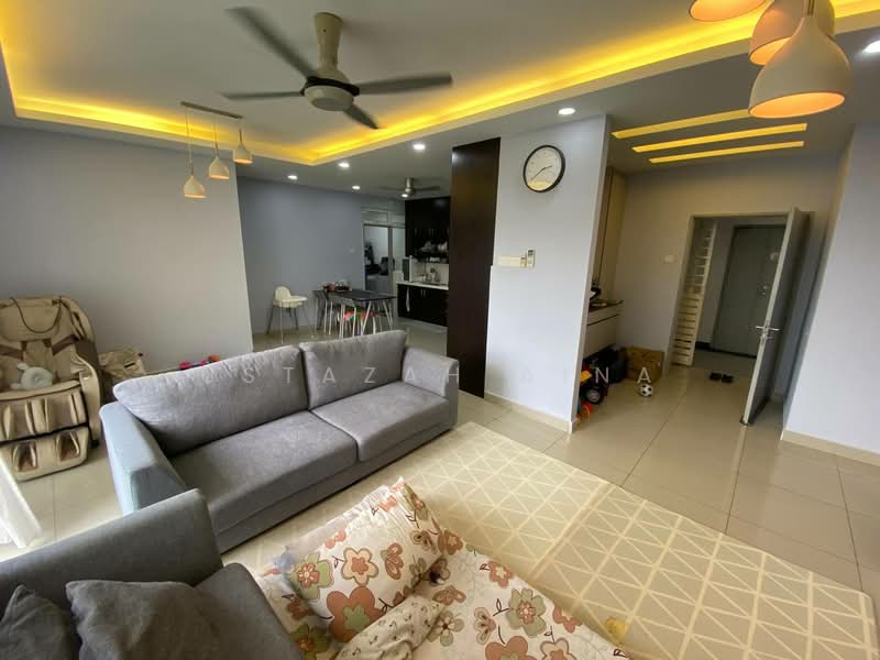 Kondominium untuk Dijual di Dwiputra Residences - Ustazah Aina - Living Room - PropertyGuru.com.my