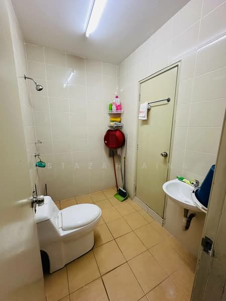 Rumah Teres untuk Dijual di Semenyih (Selangor) - Ustazah Aina - Bathroom - PropertyGuru.com.my