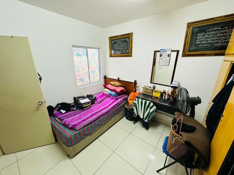 Rumah Teres untuk Dijual di Semenyih (Selangor) - Ustazah Aina - Bedroom - PropertyGuru.com.my