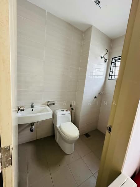Rumah Teres untuk Dijual di Semenyih (Selangor) - Ustazah Aina - Bathroom - PropertyGuru.com.my