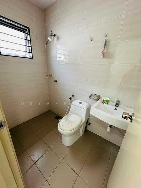 Rumah Teres untuk Dijual di Semenyih (Selangor) - Ustazah Aina - Bathroom - PropertyGuru.com.my