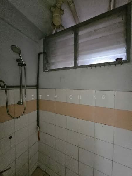 Flat for Rent at Pangsapuri Sri Meranti - Ketty Ching - Bathroom - PropertyGuru.com.my