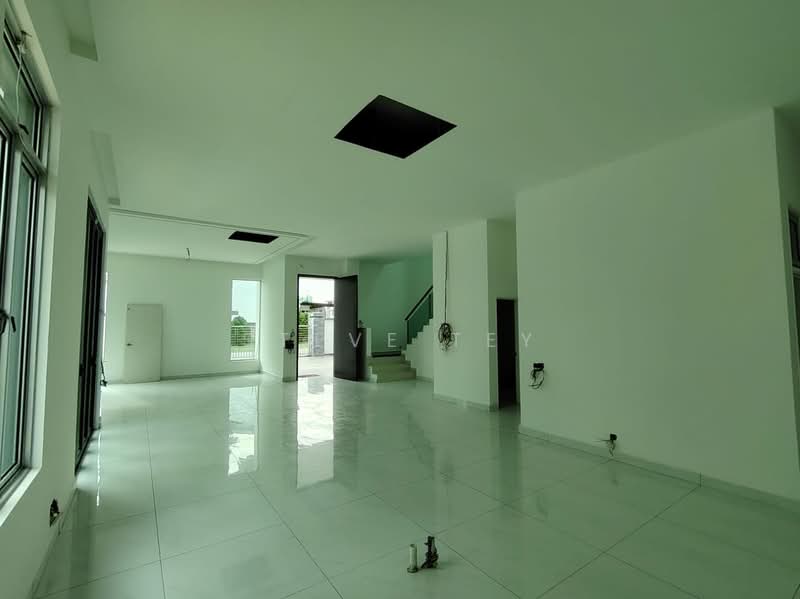 Semi-Detached House for Sale in Nusa Duta (Iskandar Puteri (Nusajaya)) - Steve Tey - Living Room - PropertyGuru.com.my