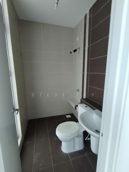 Semi-Detached House for Sale in Nusa Duta (Iskandar Puteri (Nusajaya)) - Steve Tey - Bathroom - PropertyGuru.com.my