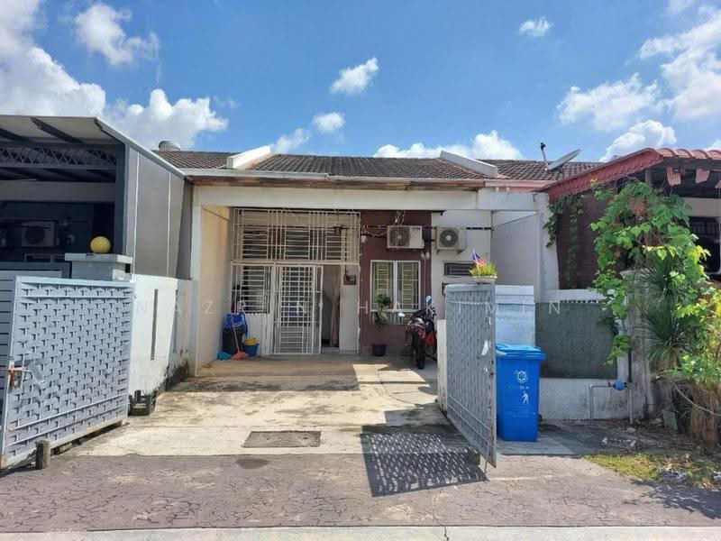 Rumah Teres 1-Tingkat untuk Dijual di Seksyen 30 (Shah Alam) - Nazrin Hakimin - Exterior - PropertyGuru.com.my