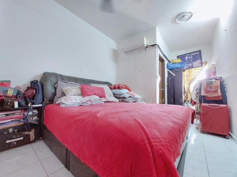 Rumah Teres 1-Tingkat untuk Dijual di Seksyen 30 (Shah Alam) - Nazrin Hakimin - Bedroom - PropertyGuru.com.my