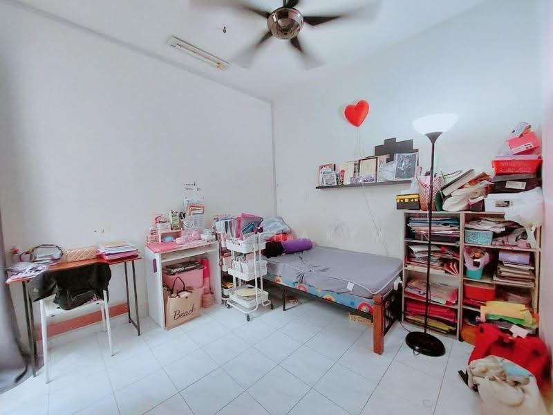 Rumah Teres 1-Tingkat untuk Dijual di Seksyen 30 (Shah Alam) - Nazrin Hakimin - Bedroom - PropertyGuru.com.my