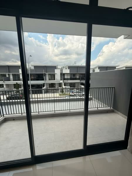 Rumah Teres untuk Disewa di Taman Ponderosa (Johor Bahru) - Kc Teo - Balcony - PropertyGuru.com.my
