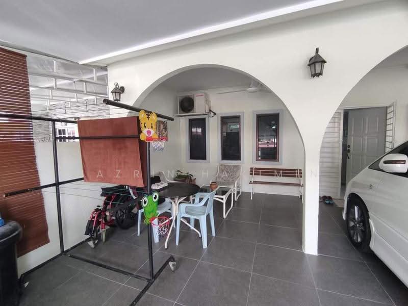 2-storey Terraced House for Sale in Seksyen 25 (Shah Alam) - Nazrin Hakimin - Exterior - PropertyGuru.com.my