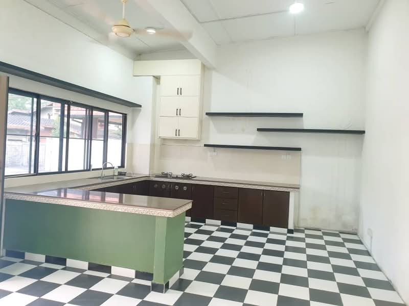 Bungalow for Rent in Taman Duta (Bukit Tunku (Kenny Hills)) - Vee Muru - Kitchen - PropertyGuru.com.my