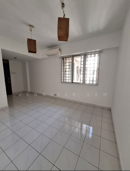 Kondominium untuk Dijual di Riana Green Condominium - Jennifer Saw - Living Room - PropertyGuru.com.my