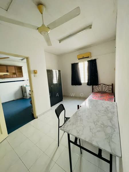 2-storey Terraced House for Sale in Bukit Beruang (Bukit Baru) - Fiona Woon - Bedroom - PropertyGuru.com.my