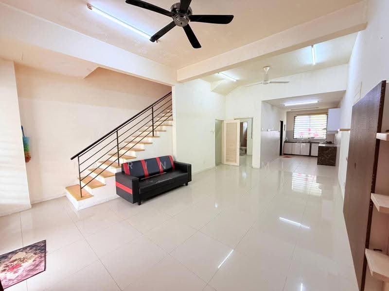 Terraced House for Sale in Bandar Country Homes (Rawang) - Nazrin Hakimin - Living Room - PropertyGuru.com.my