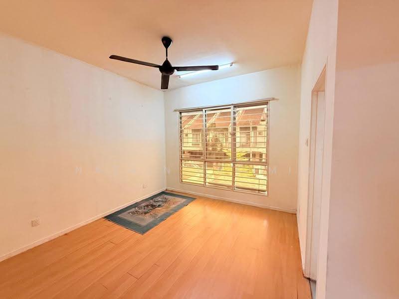 Terraced House for Sale in Bandar Country Homes (Rawang) - Nazrin Hakimin - Interior - PropertyGuru.com.my