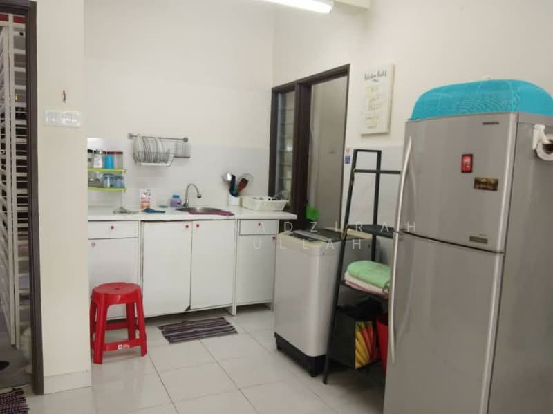 Apartment for Sale at Residensi Warnasari 2 - Siti Nadzirah Abdullah - Kitchen - PropertyGuru.com.my