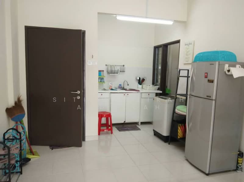 Apartment for Sale at Residensi Warnasari 2 - Siti Nadzirah Abdullah - Kitchen - PropertyGuru.com.my