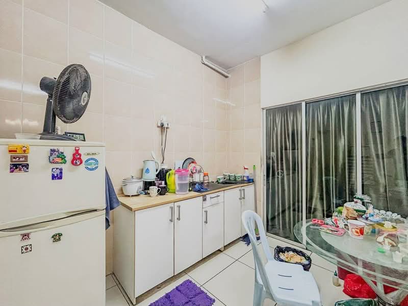 Servis Apartment untuk Dijual di OUG Parklane - Francis Ng - Kitchen - PropertyGuru.com.my