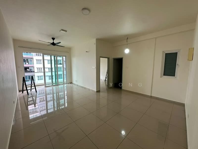 Service Residence for Sale at Seasons Amara Larkin - Daniel Yong - Living Room - PropertyGuru.com.my