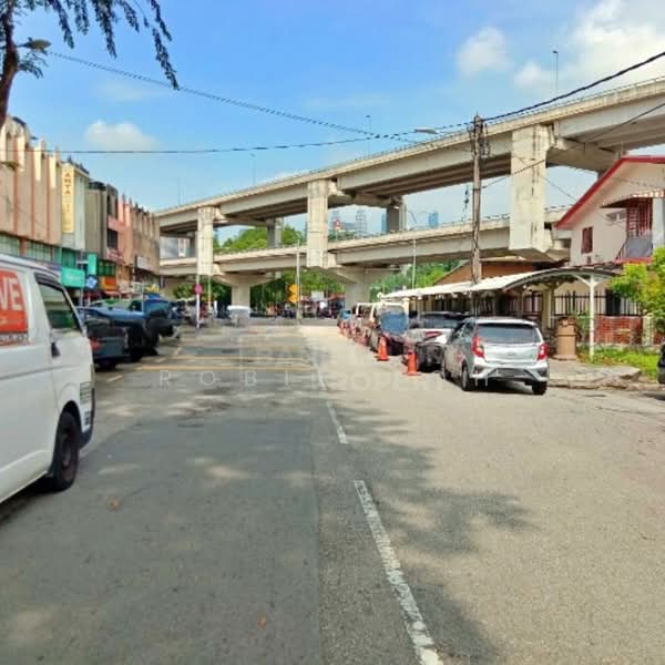 Rumah Teres 2 Tingkat untuk Dijual di Kampung Pandan (Cheras) - Robin Loh - PropertyGuru.com.my