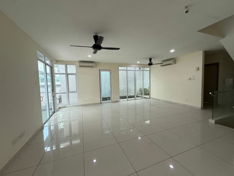 3-storey Terraced House for Rent in Bukit Kerinchi (Pantai) - Desmond Tang - Living Room - PropertyGuru.com.my