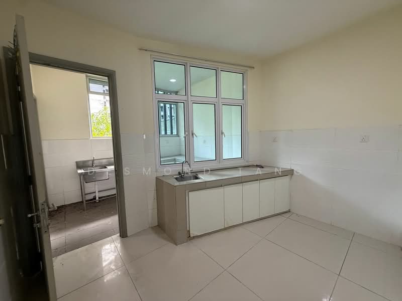 3-storey Terraced House for Rent in Bukit Kerinchi (Pantai) - Desmond Tang - Kitchen - PropertyGuru.com.my