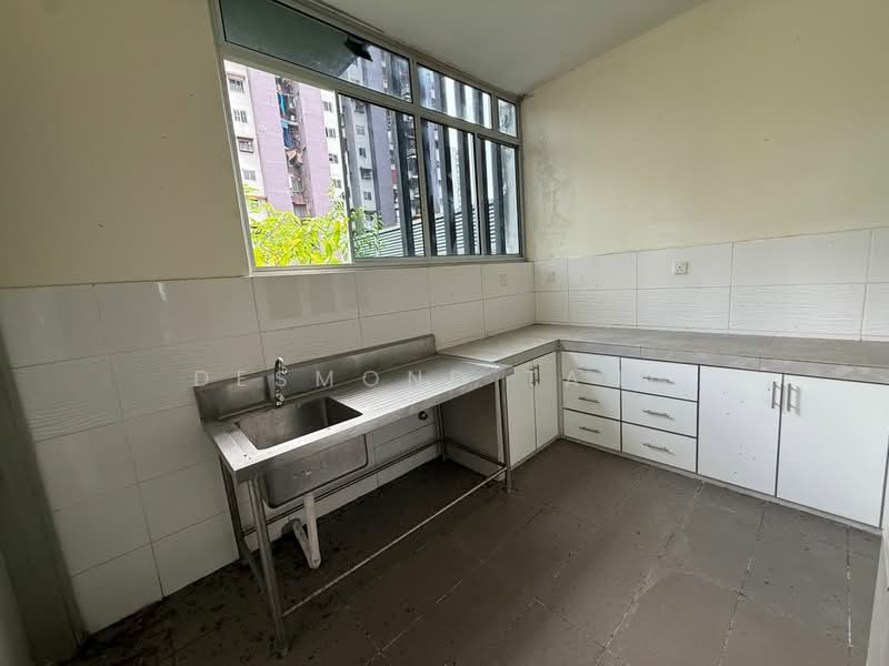 3-storey Terraced House for Rent in Bukit Kerinchi (Pantai) - Desmond Tang - Kitchen - PropertyGuru.com.my