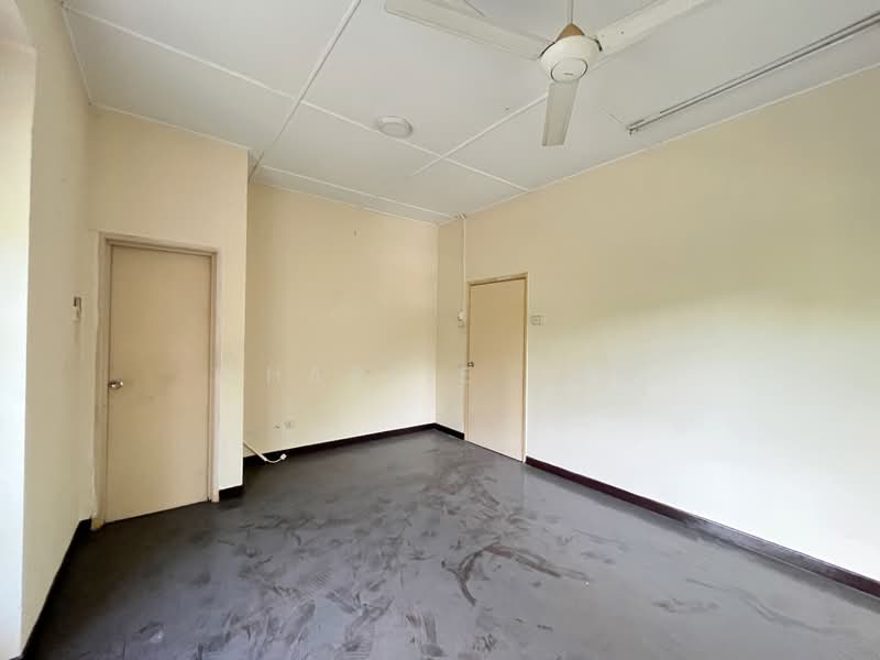 2-storey Terraced House for Sale in Kota Kemuning (Shah Alam) - Charlie Gan - PropertyGuru.com.my