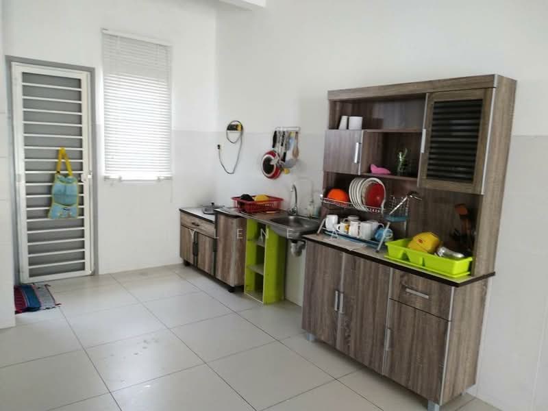 Rumah Teres untuk Disewa di Bandar Botanic (Klang) - Arylene Ang - Kitchen - PropertyGuru.com.my