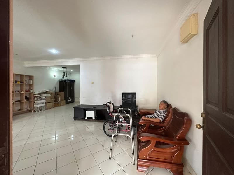 Rumah Teres untuk Dijual di Taman Puchong Hartamas (Puchong) - Jason Chiam - Living Room - PropertyGuru.com.my