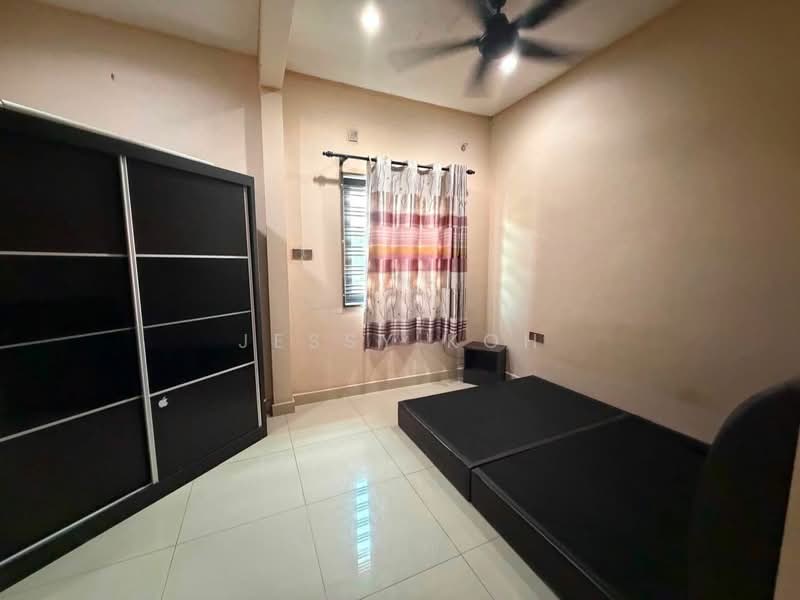 Rumah Teres 2 Tingkat untuk Disewa di Taman Pulai Utama (Skudai) - Jessy Koh - Bedroom - PropertyGuru.com.my