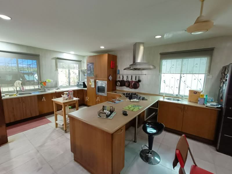 Rumah Banglo untuk Dijual di Bukit Damansara (Damansara Heights) - Adzura Zamedin - Kitchen - PropertyGuru.com.my