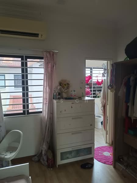 Rumah Teres 2 Tingkat untuk Dijual di Kota Bayuemas (Klang) - Louis Chan - Bedroom - PropertyGuru.com.my