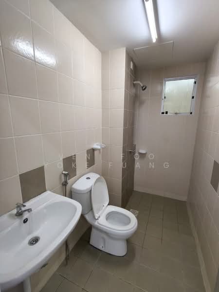 Apartment for Rent at Seri Baiduri - Veni Foo Yoke Fuang - Bathroom - PropertyGuru.com.my