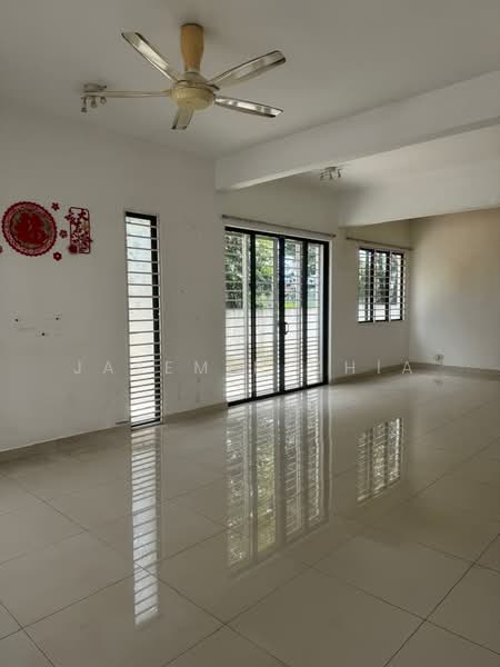 Rumah Teres 3 Tingkat untuk Disewa di Taman Sri Segambut (Segambut) - Jasemin Chia - Living Room - PropertyGuru.com.my