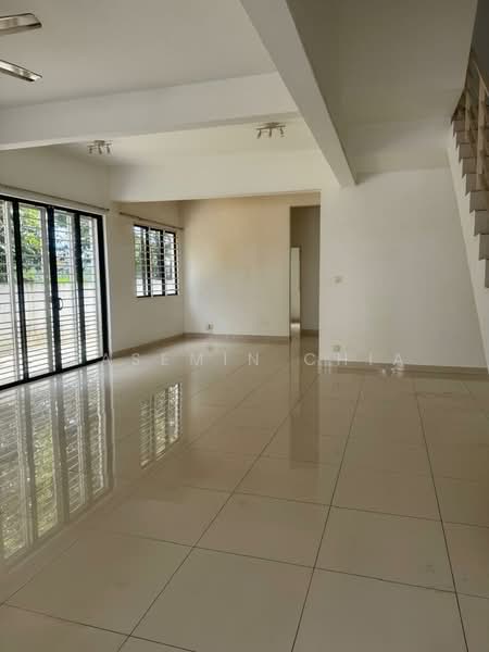 Rumah Teres 3 Tingkat untuk Disewa di Taman Sri Segambut (Segambut) - Jasemin Chia - Living Room - PropertyGuru.com.my