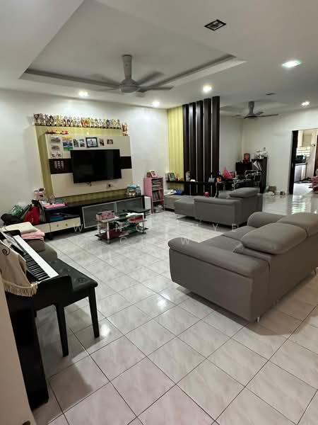 Rumah Teres untuk Disewa di Taman Sukun Indah (Bukit Mertajam) - Weng Thye Chew - Living Room - PropertyGuru.com.my