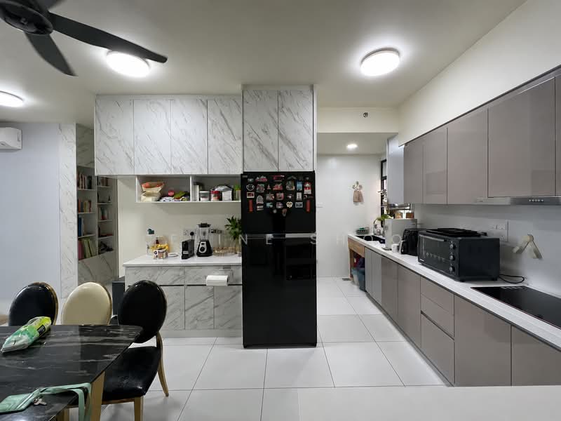 Service Residence for Sale at The Tropika - Celine Shoo - Kitchen - PropertyGuru.com.my