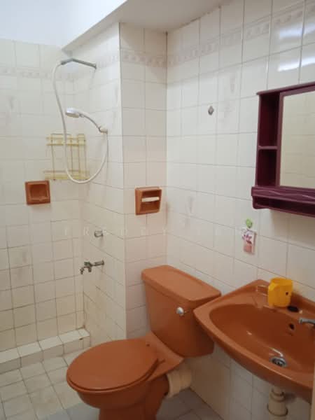 Pangsapuri untuk Dijual di Melati Apartments - Freddy Tan - PropertyGuru.com.my
