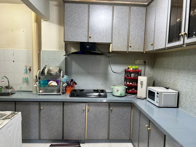 Pangsapuri untuk Disewa di Halaman Cendana - Freddy Tan - Kitchen - PropertyGuru.com.my