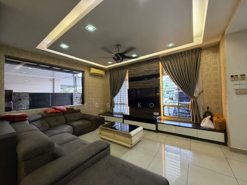 Rumah Kluster untuk Disewa di Taman Gaya (Ulu Tiram) - Jessy Koh - Living Room - PropertyGuru.com.my