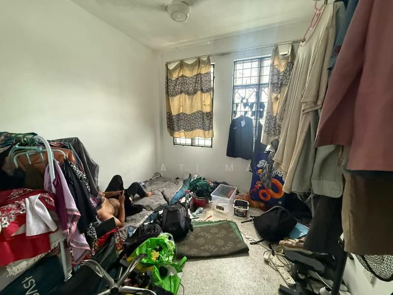 Apartment for Sale at Kiambang Apartment - Izzati Mat - Bedroom - PropertyGuru.com.my