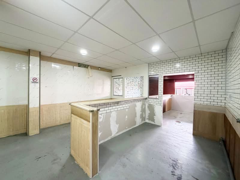 Shop for Sale in Kampar (Perak) - Kevin Chai - Interior - PropertyGuru.com.my