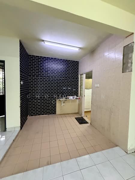 Apartment for Rent at Pangsapuri Mutiara Subang - Chong Yien Chin - PropertyGuru.com.my