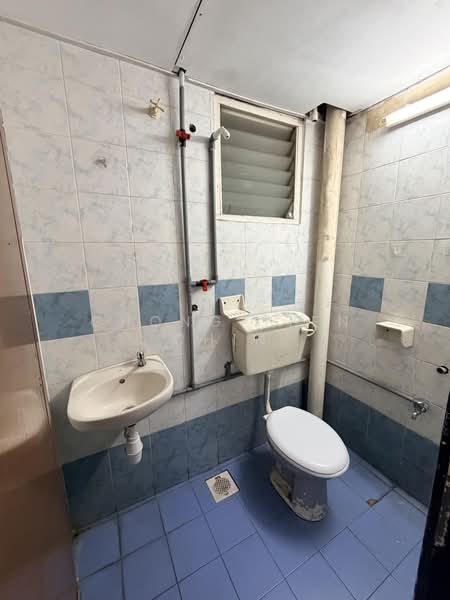 Apartment for Rent at Pangsapuri Mutiara Subang - Chong Yien Chin - PropertyGuru.com.my