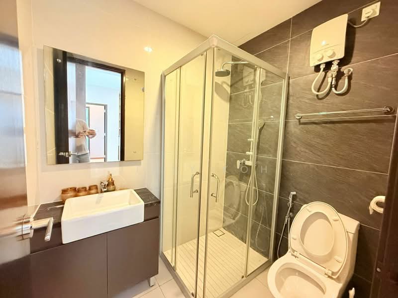 Kondominium untuk Disewa di Bay Point @ Country Garden Danga Bay - Jessy Koh - Bathroom - PropertyGuru.com.my