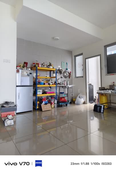 Service Residence for Rent at SkyLake Residence - Kevin Teh REALTOR - Kitchen - PropertyGuru.com.my